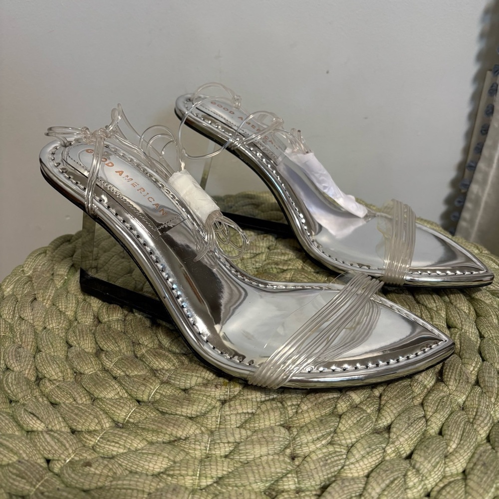 NEW Good American Cinder-f*cking Rella Clear Wedge Sandal Size 8 - Picture 6 of 14